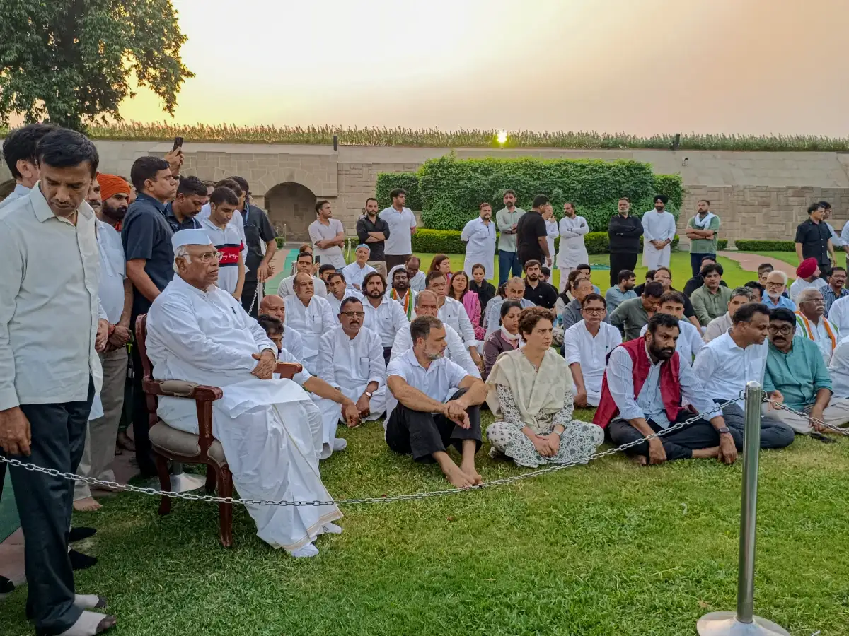 INDIA bloc MPs to meet today, weigh fresh protest over 'vote chori': Report 