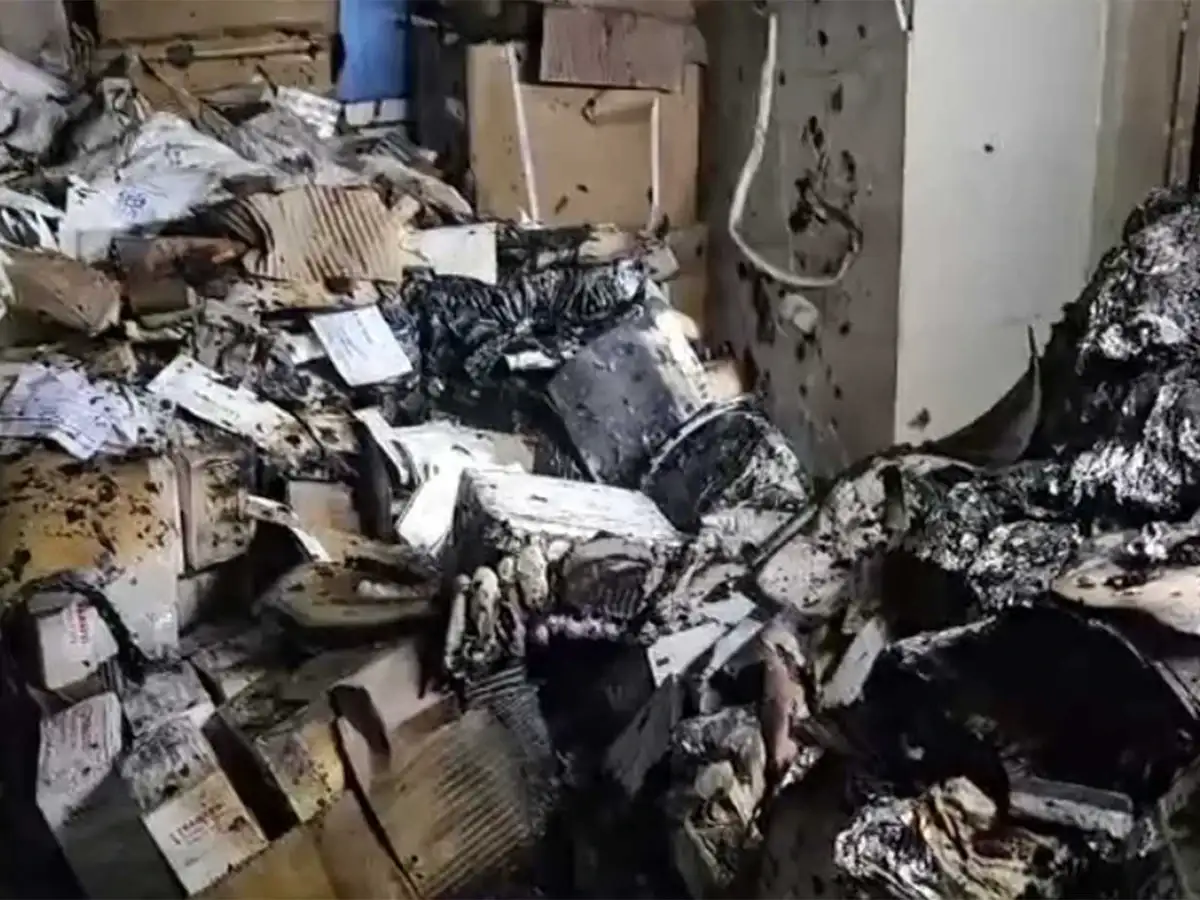 Fire breaks out at Government Civil Hospital in Gujurat's Godhra; over 200 patients evacuated safely 