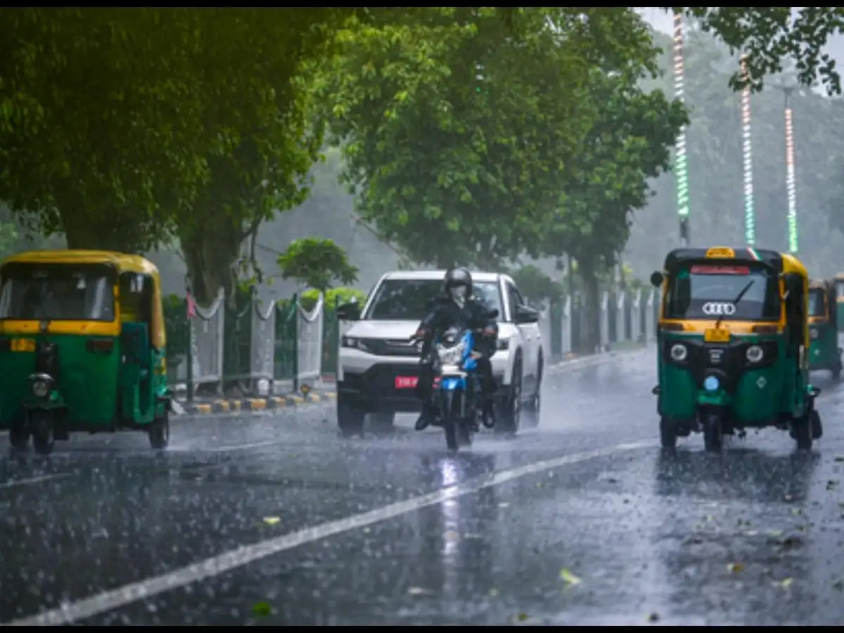 Weather Tomorrow October 10: IMD predicts rain, thunderstorms and heavy showers across several states; check forecast for Delhi, Bihar, Haryana and more 