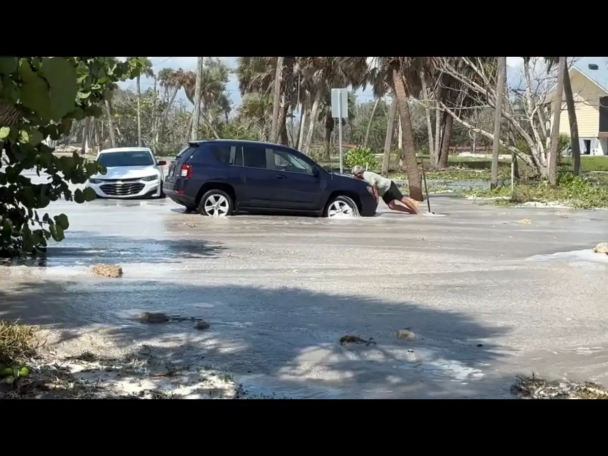 Hurricane Isaias damage after landfall: Power outages in Georgia, Alabama, Florida  hit over thousand residences, weather forecasters warn tornadoes, heavy rain, flooding during weekend 