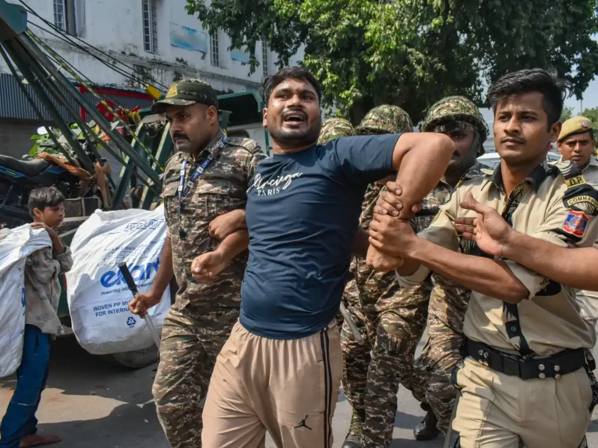 A game of hide-and-seek: CJP and youth Protesters duck into washrooms, gurdwara amid capital-wide clampdown 