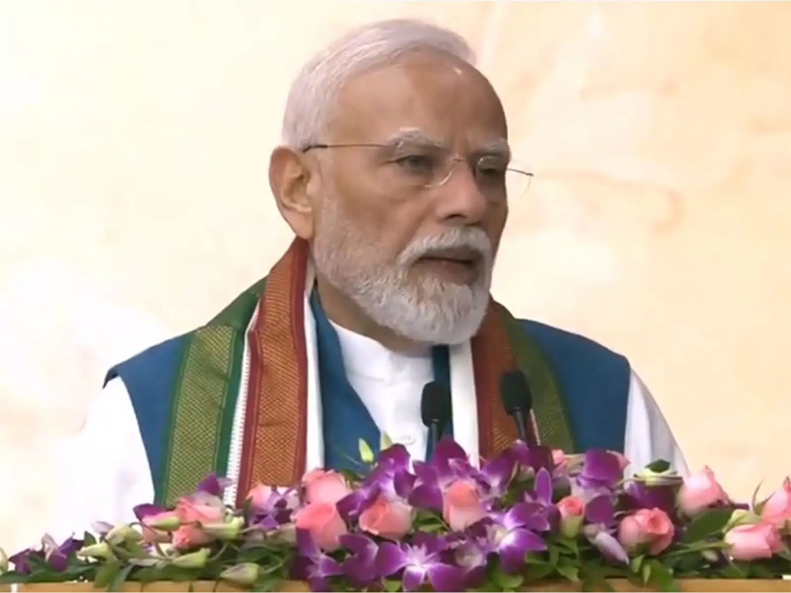 World looks to you for solutions, carry Tamil culture everywhere, PM Modi urges students 