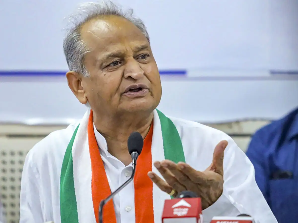 Askhok Gehlot gives 'Delhi...