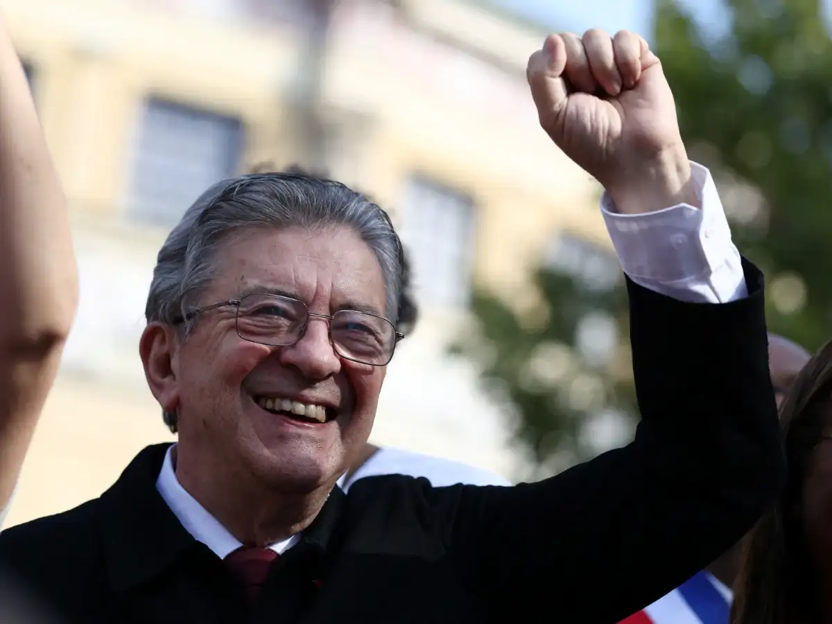 France's far-left presidential candidate cheers Gen Z school protests 