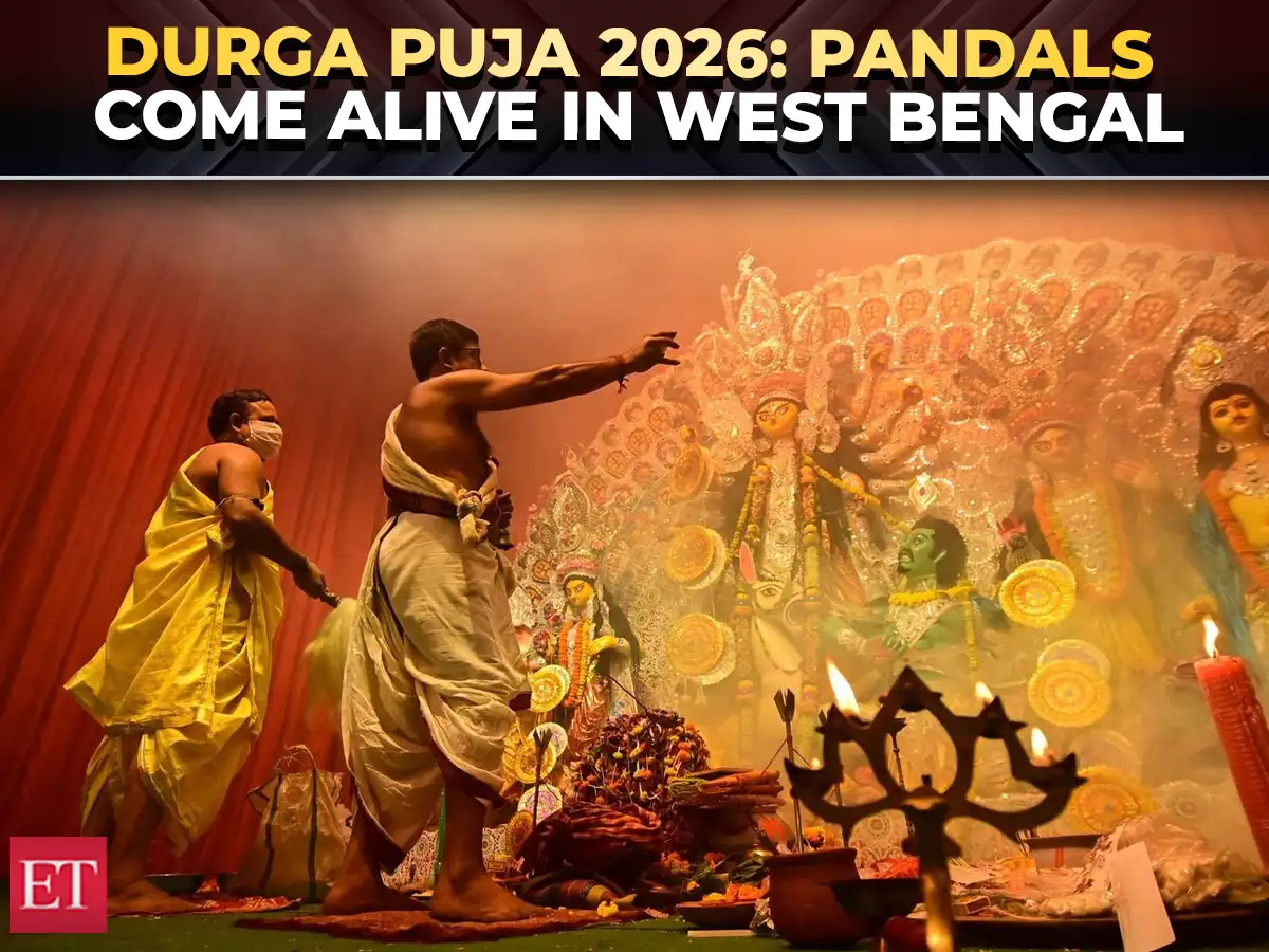 Puja Pandals come alive in Kolkata as Navratri begins 