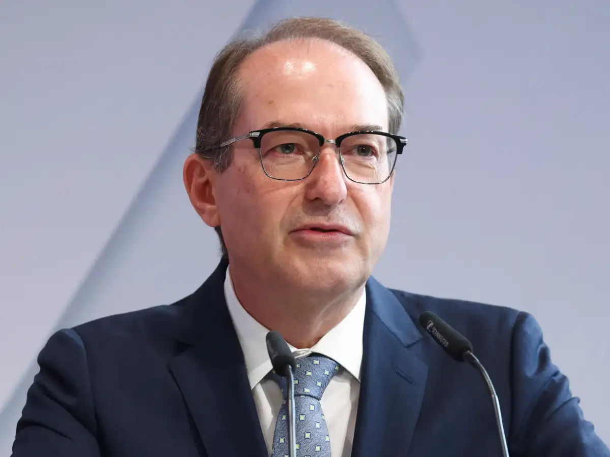 Germany faces a ‘shadow war’ more far-reaching than Cold War, warns minister 