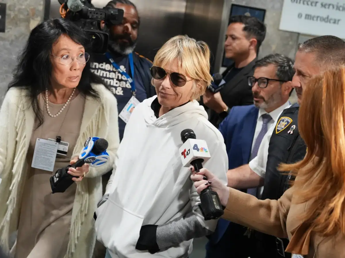 Actor Selma Blair arrested in New York after an alleged assault on a Delta flight 