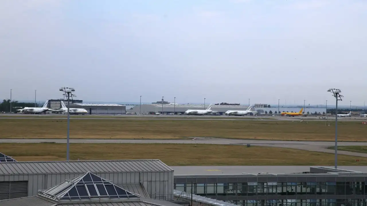 Germany briefly shuts Nuremberg airport, scrambles jets to escort flight from Corfu 