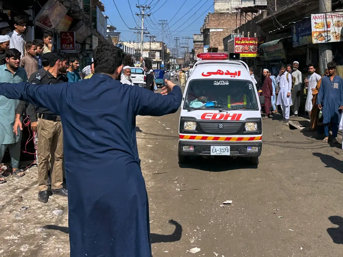 Pakistan school roof collapse: Female teacher, 28 students killed; dozens wounded 