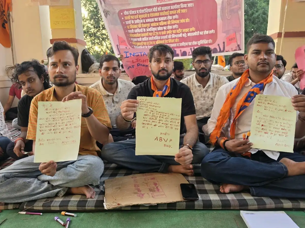 ABVP workers blocks BHU VC office; accuses administration of inaction after 18-day strike 