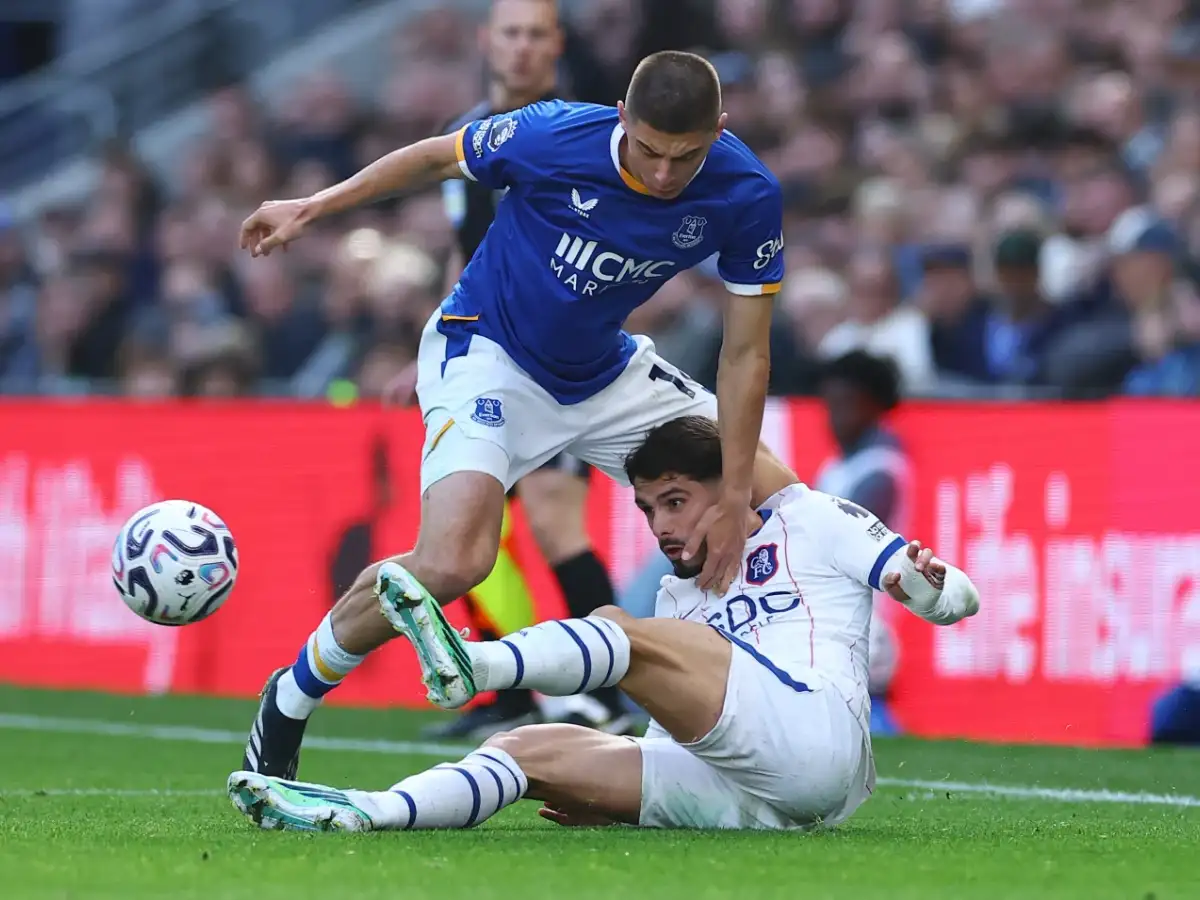 Martinez injury mars Chelsea’s first away win 