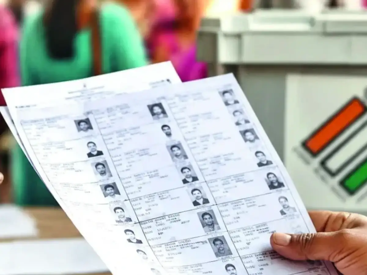 Voters can fill Form 6 to get names re-included in electoral rolls: EC to Delhi HC 