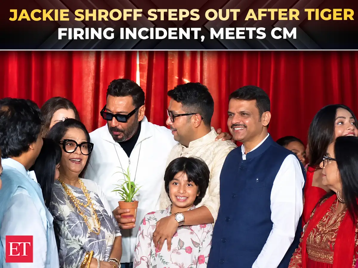 Mumbai: Jackie Shroff attends Bappi Lahiri Marg ceremony with CM Fadnavis after firing at son Tiger 