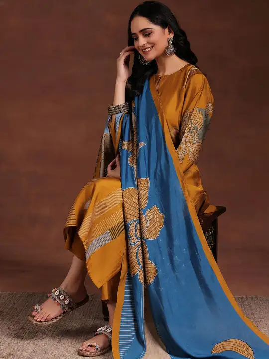 Image for Libas-WomenFloralPrintedRegularKurtawithTrousers%26amp%3BDupatta