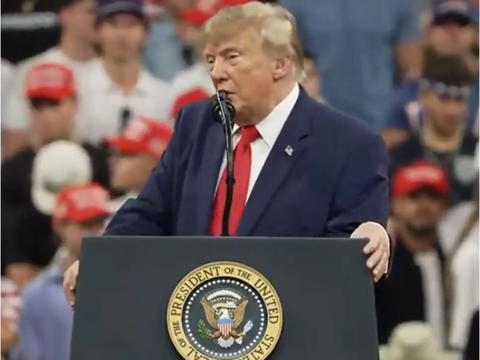 'Told them we will put 250% tariffs...': Trump reiterates claim of India-Pakistan ceasefire through tariff threat 