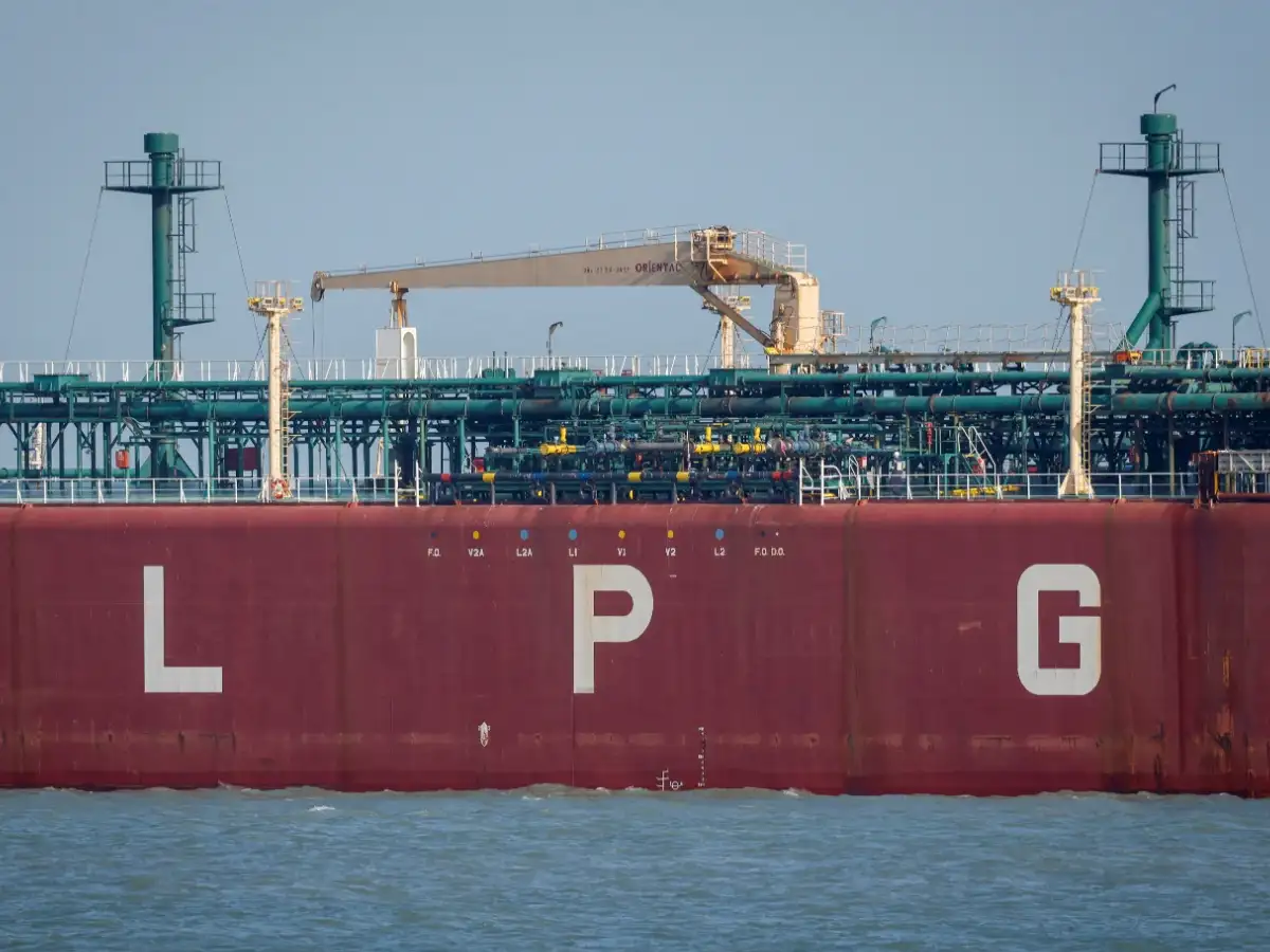 OMCs back interim LPG distributors' commission hike; ministry approval awaited: AIHPGDA