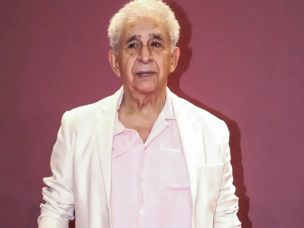 'I'm Dimagi naxal and declare it proudly': Naseeruddin Shah now backs Jamia students with new video 