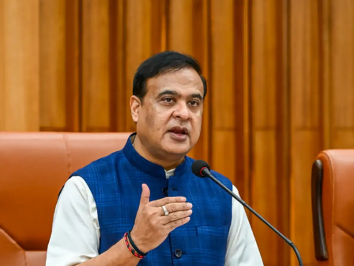 Assam Chief Minister chairs two crucial meetings in Dibrugarh to safeguard indigenous land rights 