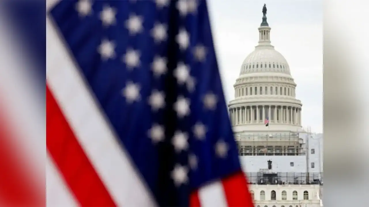 US inflation heats up in September; consumer spending rises