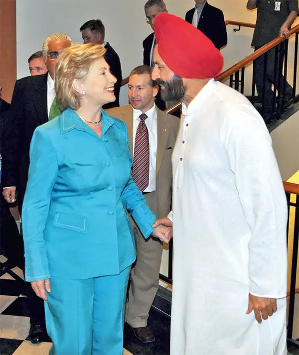 Donald Trump vs Hillary Clinton: Why Indian-Americans may prove ...