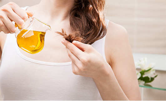From marigold to neem, here's how to care for your hair this monsoon - The  Economic Times