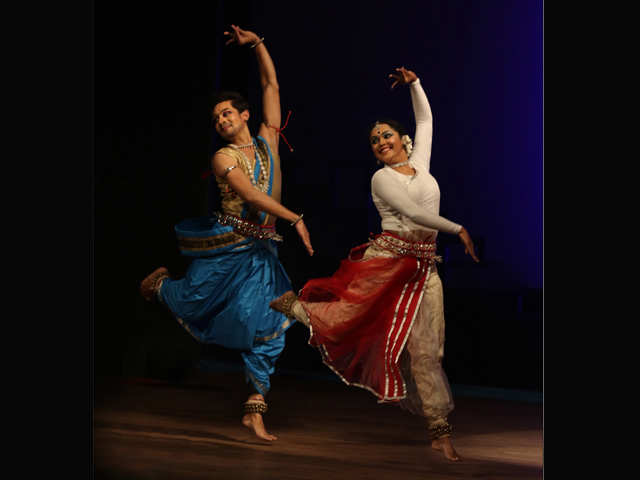 Pin by krishna on Pins by you | Dance of india, Bharatanatyam poses, Indian  classical dance