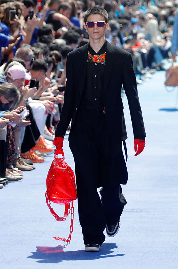 Bernard Arnault, Jack Dorsey and more at the Louis Vuitton Menswear Fashion  Show 