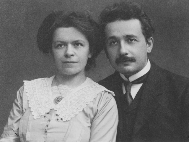 Get Einstein albert von iq Desktop Wallpaper Free