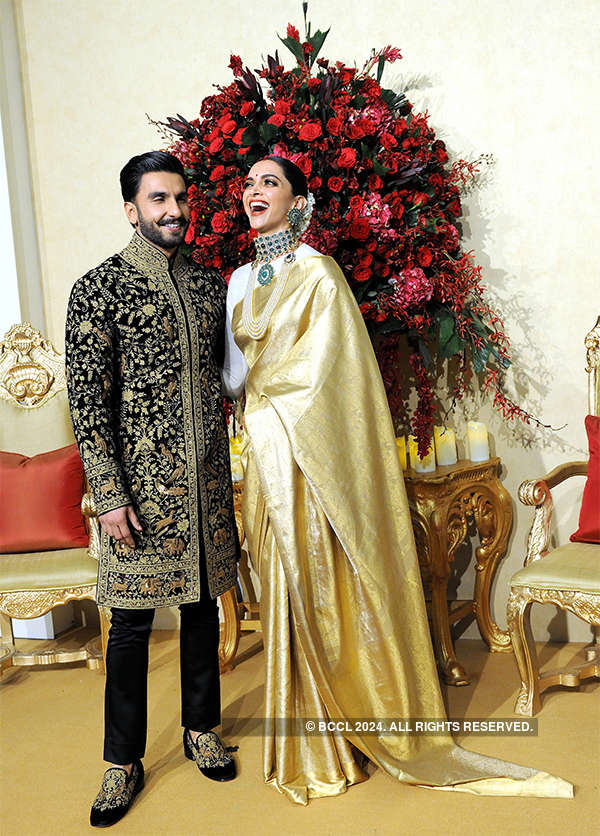 Ranveer Singh And The Bhavnanis - A Vision In Matching Rohit Bal At Wedding  Reception