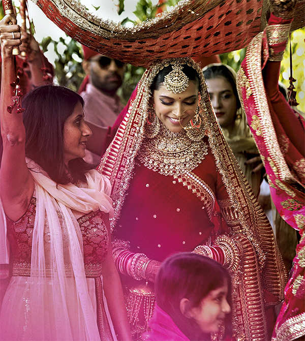 Deepika Ranveer Wedding Want To Recreate Deepika Padukone S Bridal Style Bookmark These Tips The Economic Times