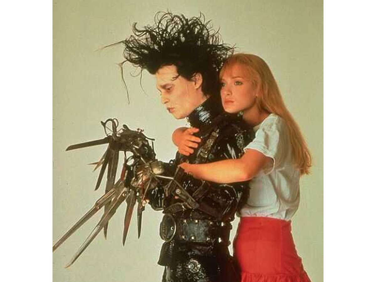 Tom Hanks Johnny Depp Feared That Tom Hanks Would Take His Role In Edward Scissorhands The Economic Times