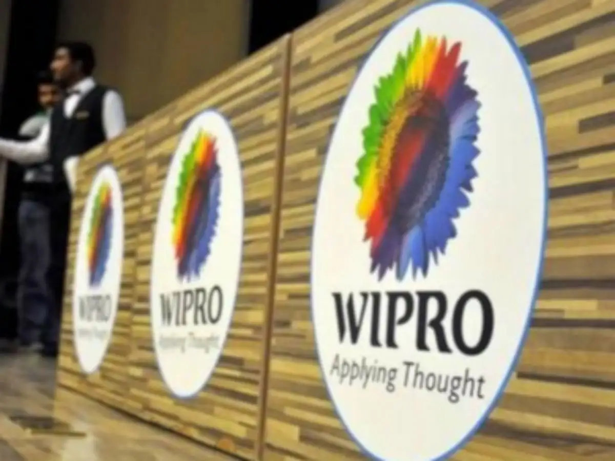 Wipro turns to govt business, hires hands to boost numbers The