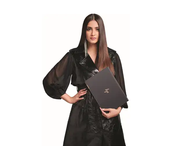 Sonam Kapoor Trendspotting How A Laptop Inspired Sonam Kapoor S Style Statement sonam kapoor trendspotting how a
