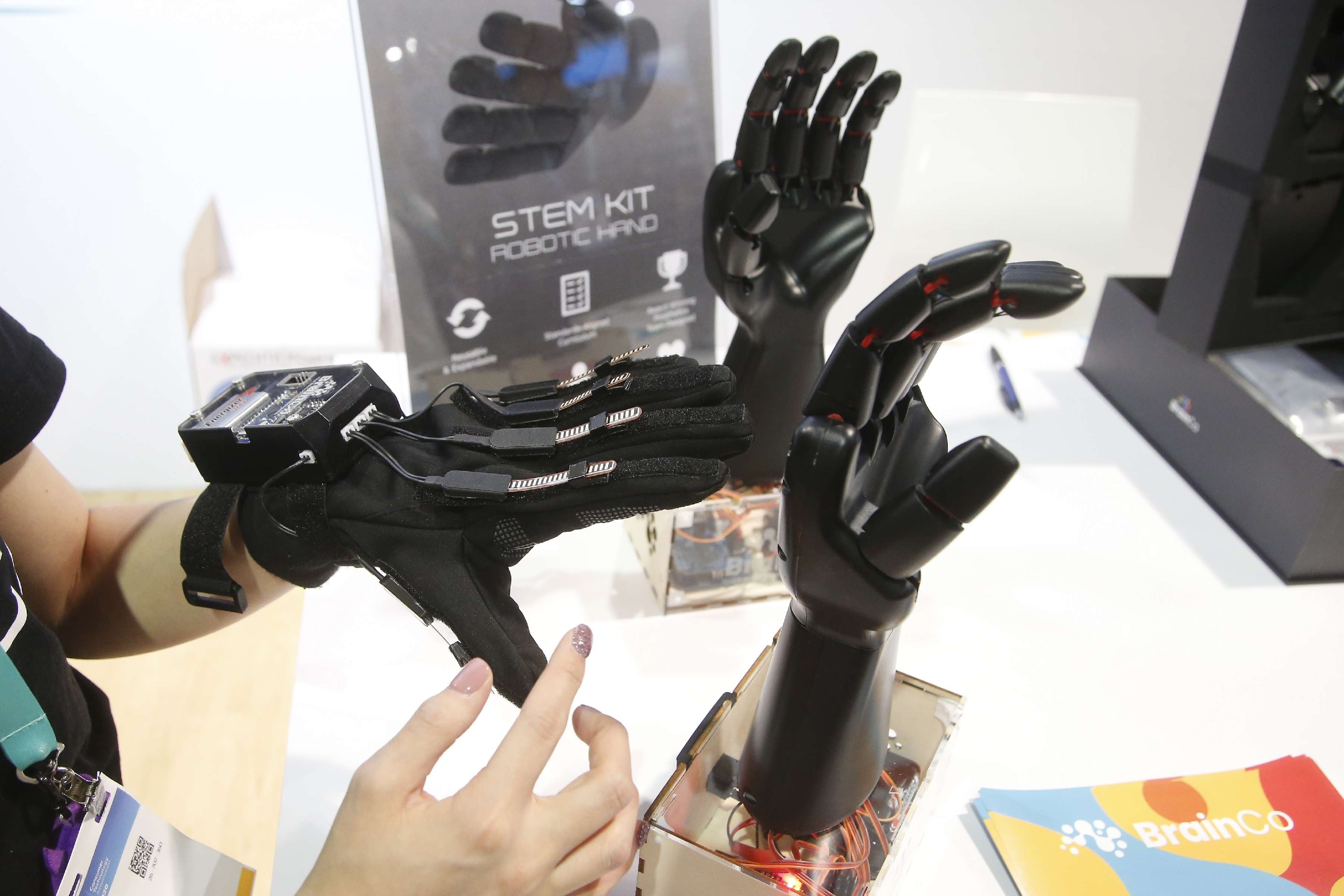 ​BrainCo's latest model of the AI-powered prosthetic hand works with an amputee's brain and muscle signals​.