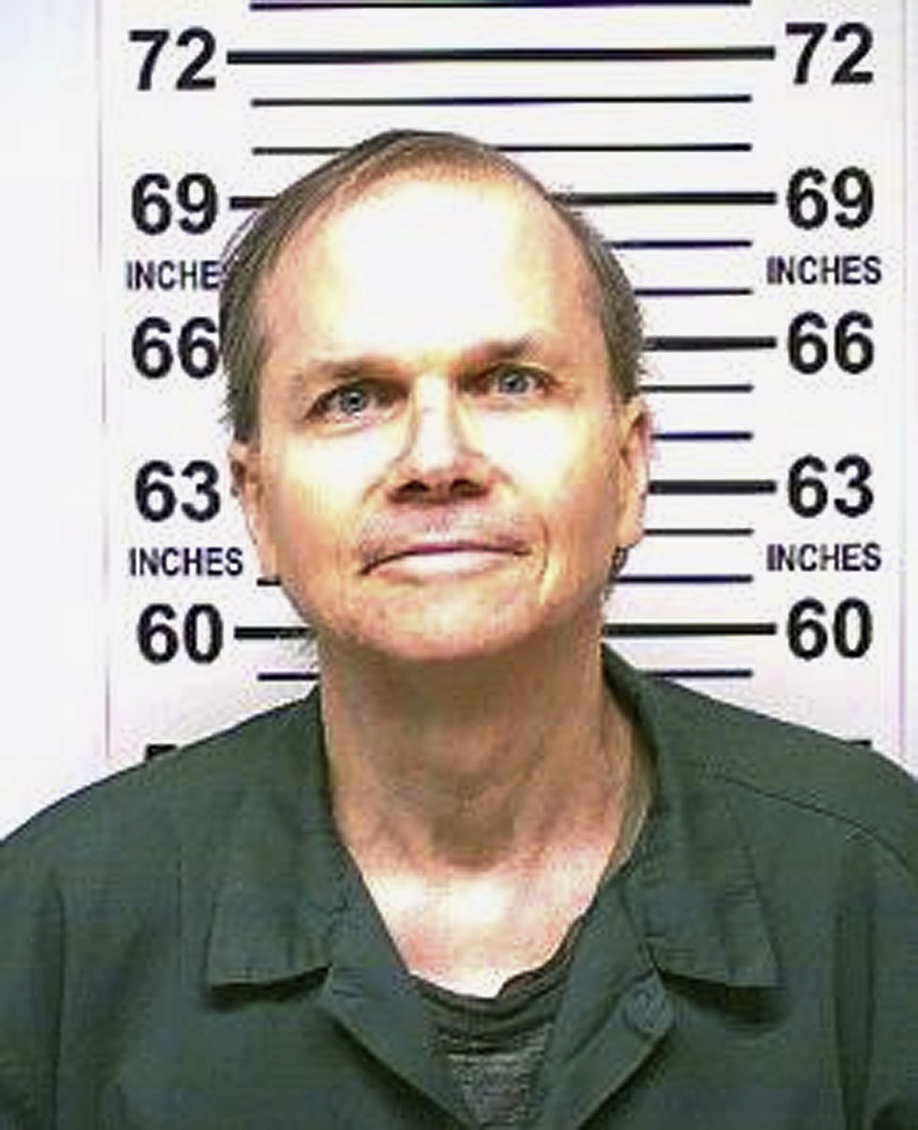 John Lennon Mark David Chapman Who Killed John Lennon In 1980 Denied Parole For An 11th Time The Economic Times