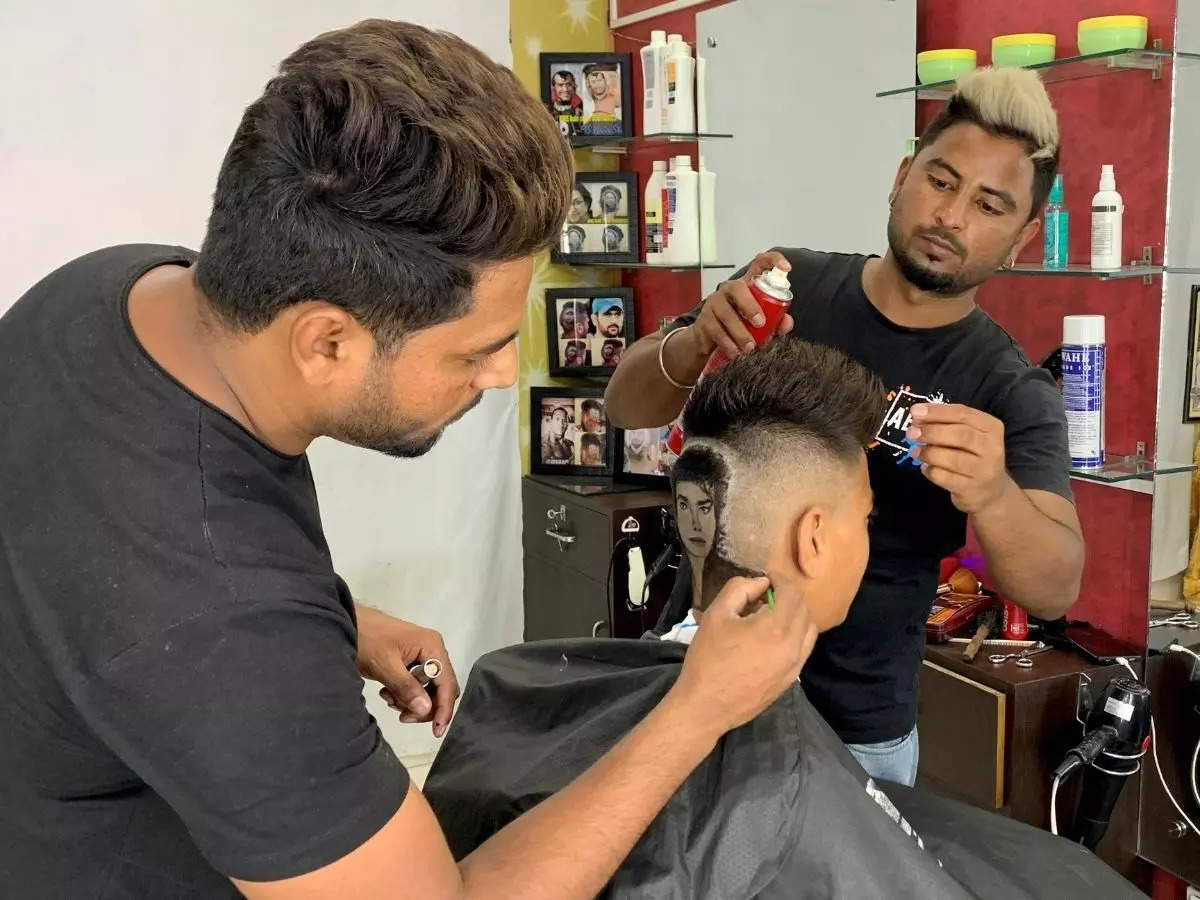 Meet Indian barber siblings who are turning heads into canvasses by giving  unusual haircuts - The Economic Times