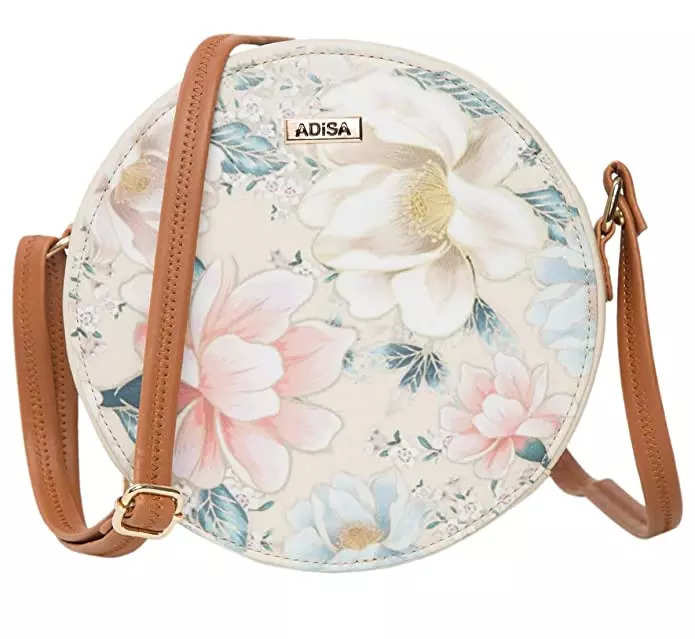 Amazon ladies discount bags below 1000