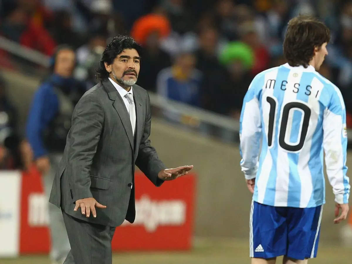 Soccer Legend Diego Maradona Mourned Around the World