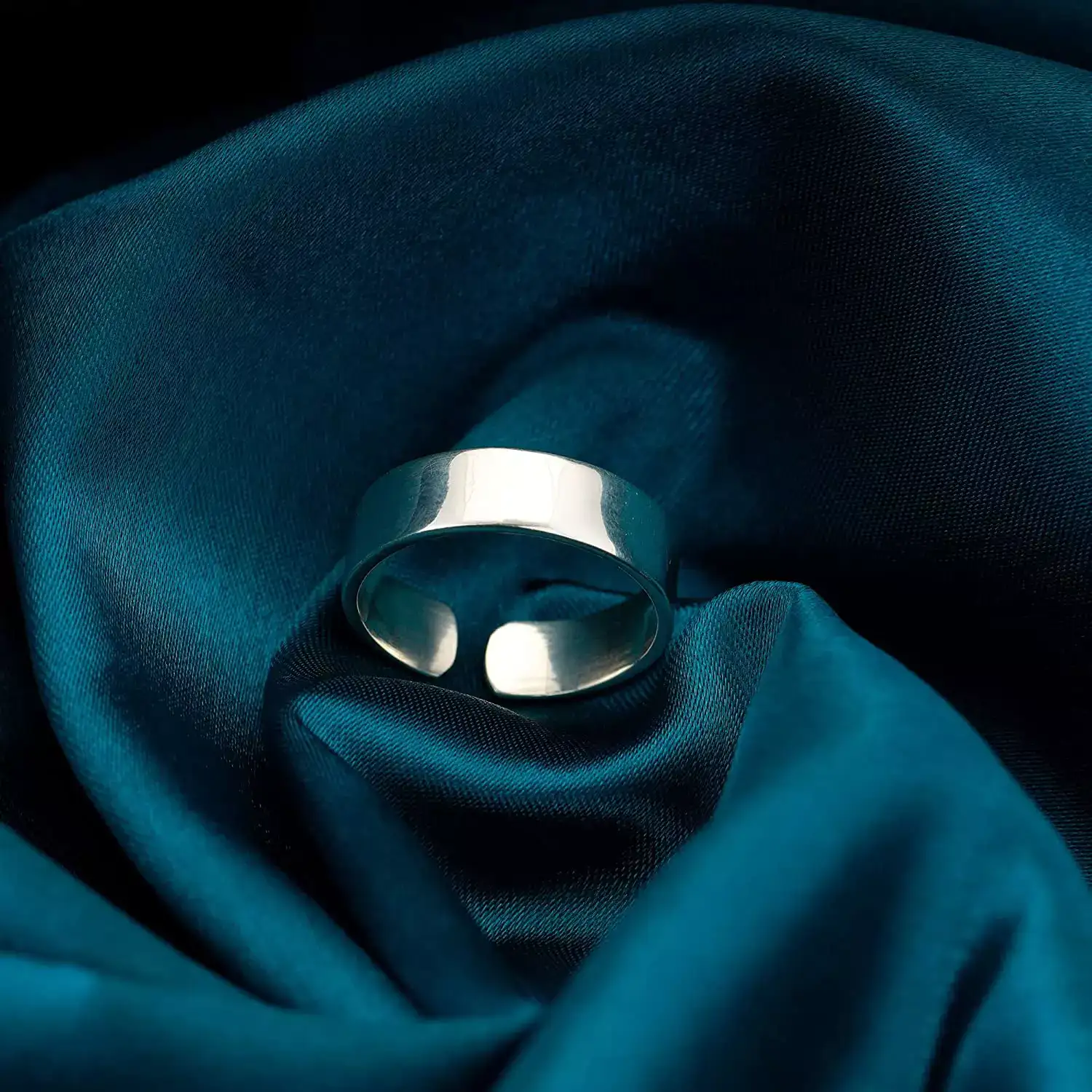 Rings for men: Elevate your Style with these 6 Best Rings for Men - The 