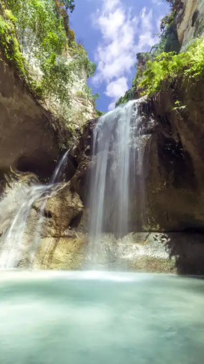 8 Hidden Waterfalls That Appear Only in the Monsoon