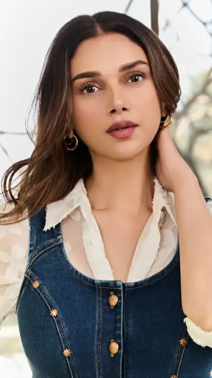 9 Evening looks that you can copy from Aditi Rao Hydari