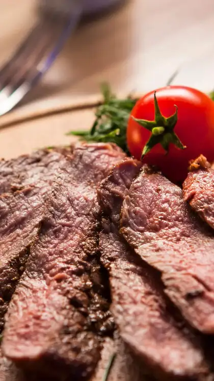Lean red meat (heme iron)