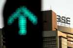 Mkt finds feet again; Sensex recovers 141 pts