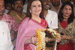 2 days after IPL win, MI boss Nita Ambani offers prayers at Siddhivinayak