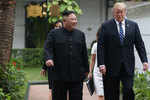 Kim and Trump in poolside summit stroll