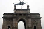 Indian Navy shows off skills at Gateway of India 