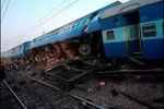 Seemanchal Express derails in Bihar