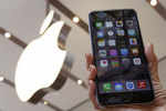 Apple out to renew iPhone frenzy at age 10