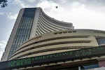Sensex gains 186 pts, Nifty near 11,950