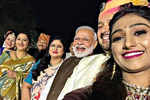TV star Mohena Kumari Singh does a #ReUp, shares 'Uber Cool' selfie with PM Modi from her reception